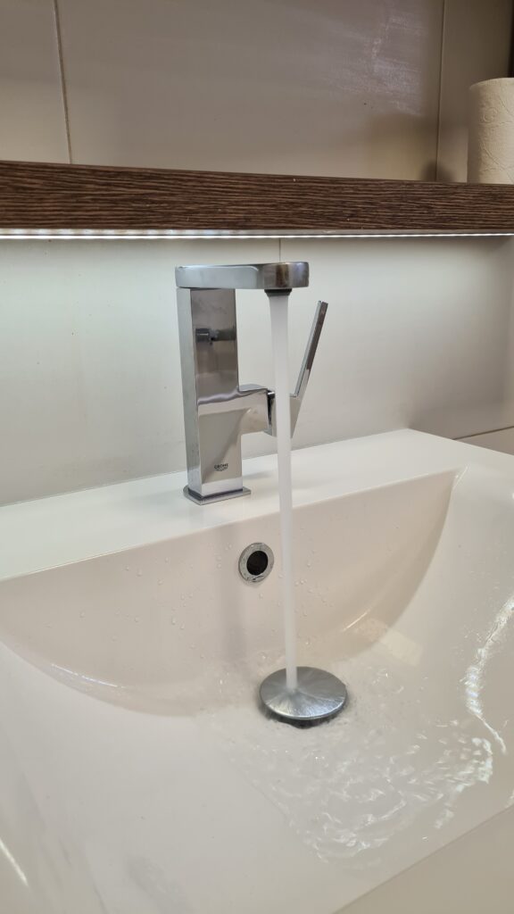 umivonik libra 60 grohe baterija