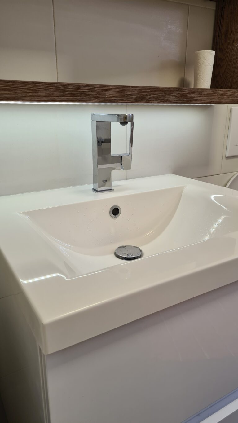 umivonik libra 60 grohe baterija